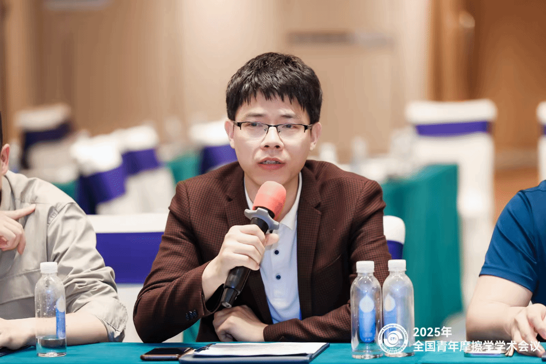 肖叶龙：育人犹如春风化雨，授业不惜蜡炬成灰，做学生成长路上的“好老师”